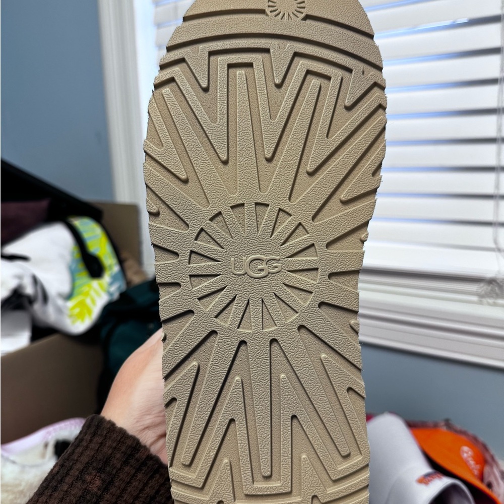 UGG Beige Slippers with Plush Lining - Picture 8 of 8